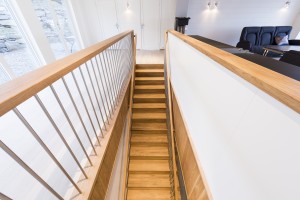 Erøyvik Trevare as - trapper og trappeløsninger, dører og vinduer