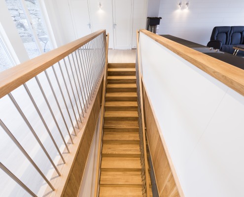 Erøyvik Trevare as - trapper og trappeløsninger, dører og vinduer